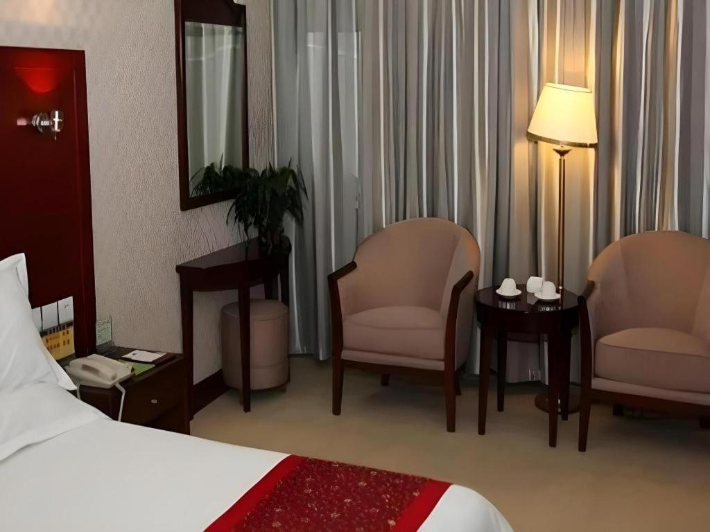 Zhengzhou Airport Hotel Экстерьер фото