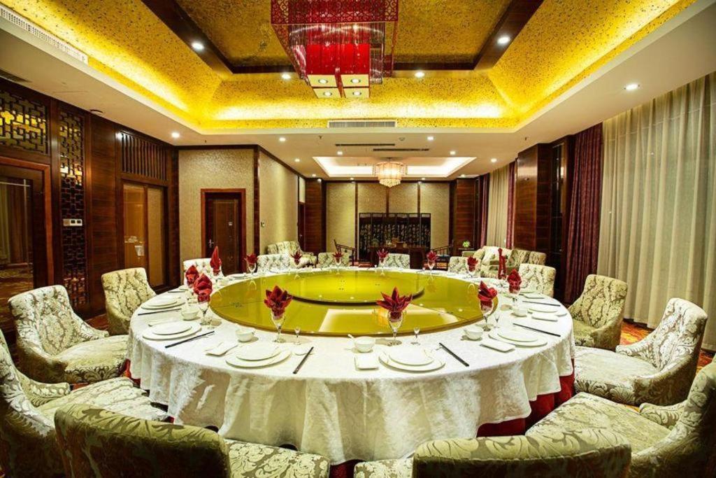Zhengzhou Airport Hotel Экстерьер фото